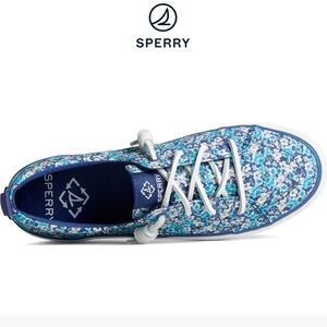 🏝️🐚🦩 Women's SeaCycled™ Crest Vibe Floral Sneaker Navy (STS88680)